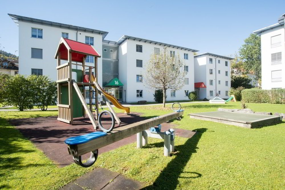 null rooms Car park, garage for rent in Kriens - image 1/2