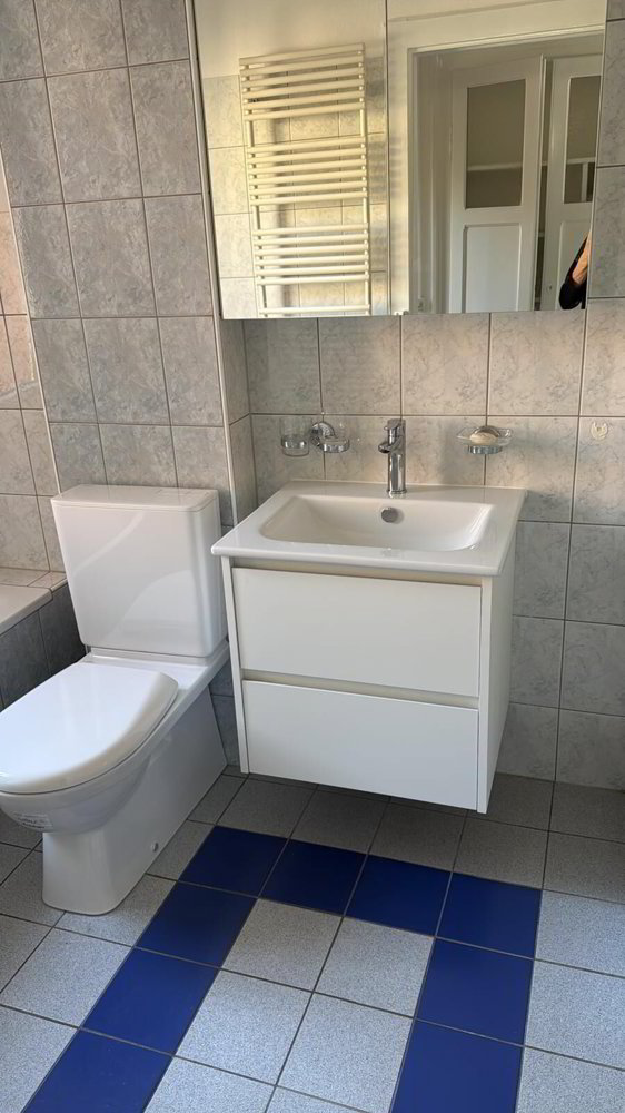 Appartement 4.5 pièces à louer à Muralto - image 1/9