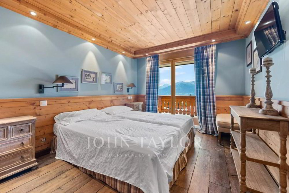 6.5 rooms House to buy in Crans-Montana - image 1/11