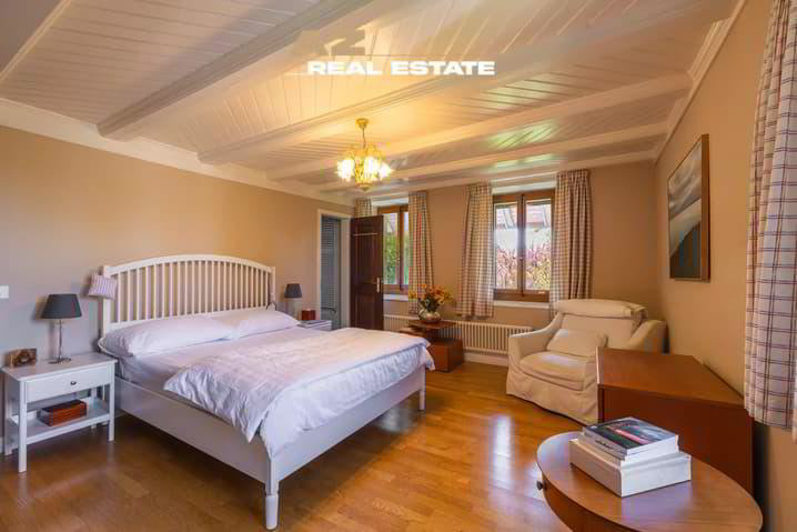Casa di 10 locali in vendita a Losanna - immagine 1/13