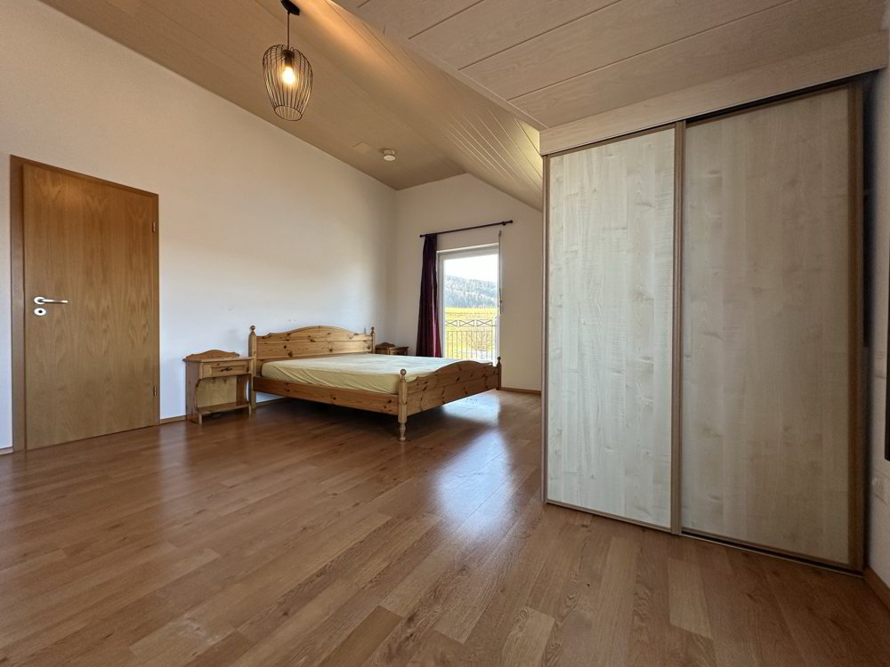 5 rooms House to buy in L'Abbaye - image 1/13