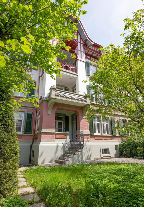 6 rooms Apartment to buy in Berna - image 1/9