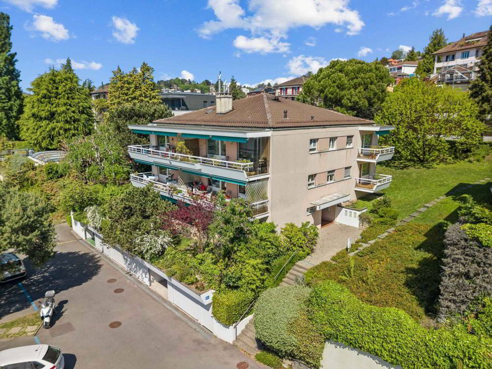 4 rooms Apartment to buy in Pully - image 1/9