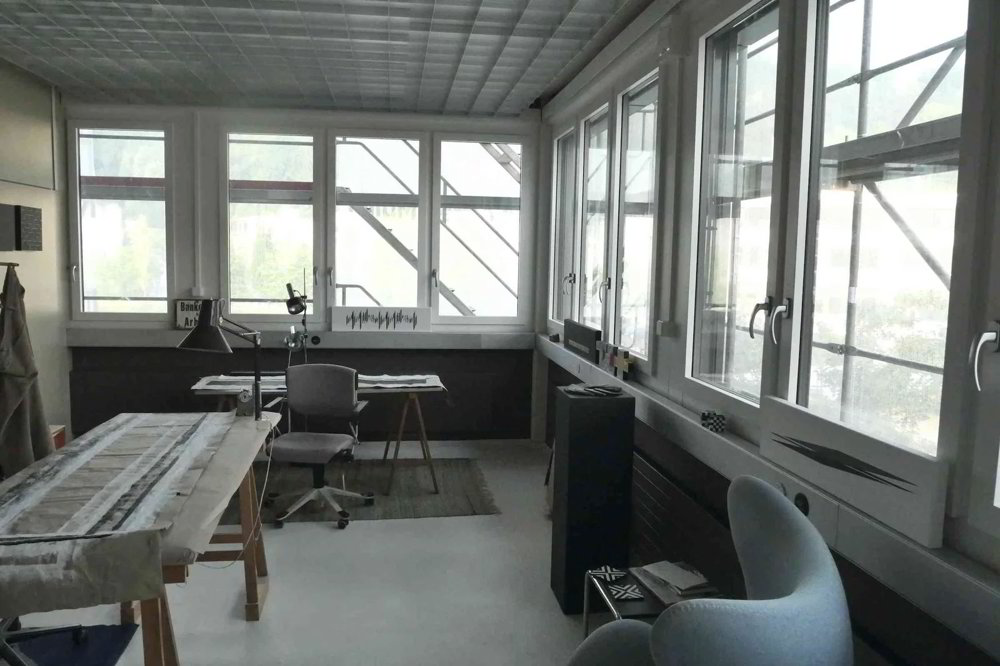 1 rooms Office & Commercial for rent in Adliswil - image 1/3