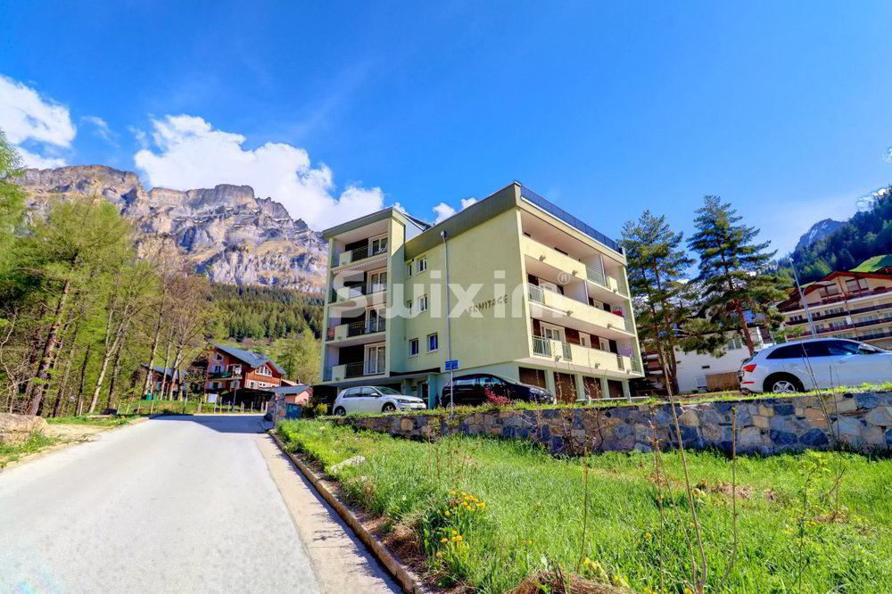 4 rooms Apartment to buy in Loèche-les-Bains - image 1/10