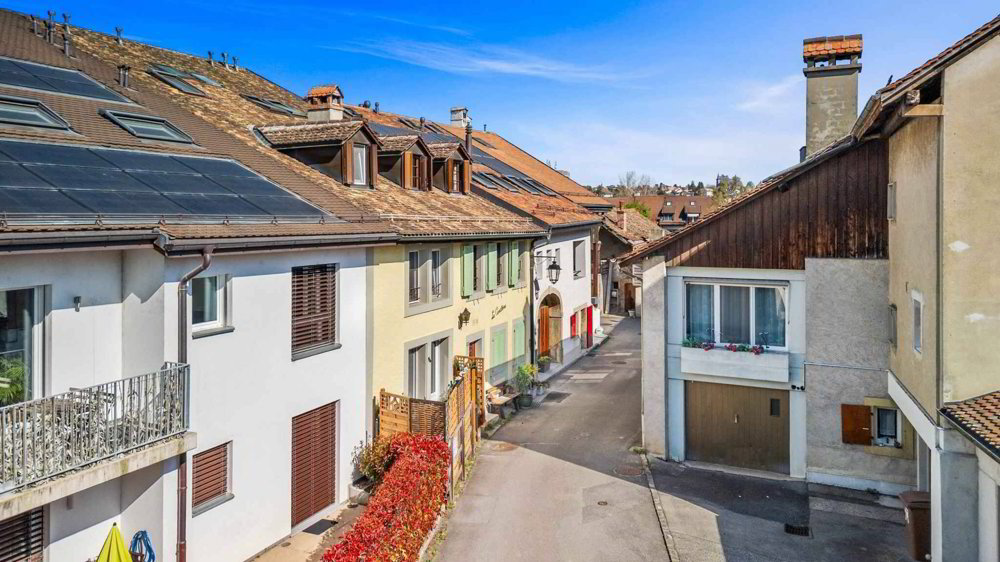 4.5 rooms House to buy in Denges - image 1/8