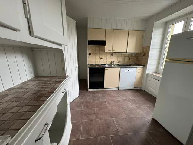 4 rooms Apartment for rent in La Chaux-de-Fonds - image 1/5