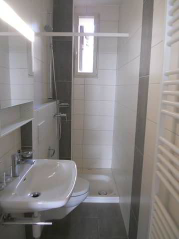 4 rooms Apartment for rent in Neuchâtel - image 1/4