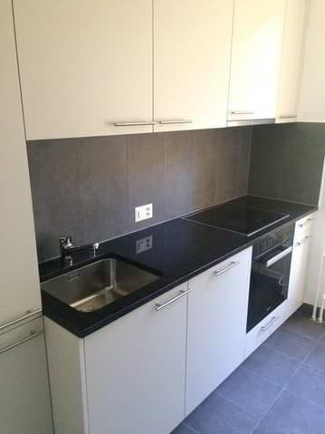 4 rooms Apartment for rent in Neuchâtel - image 1/4
