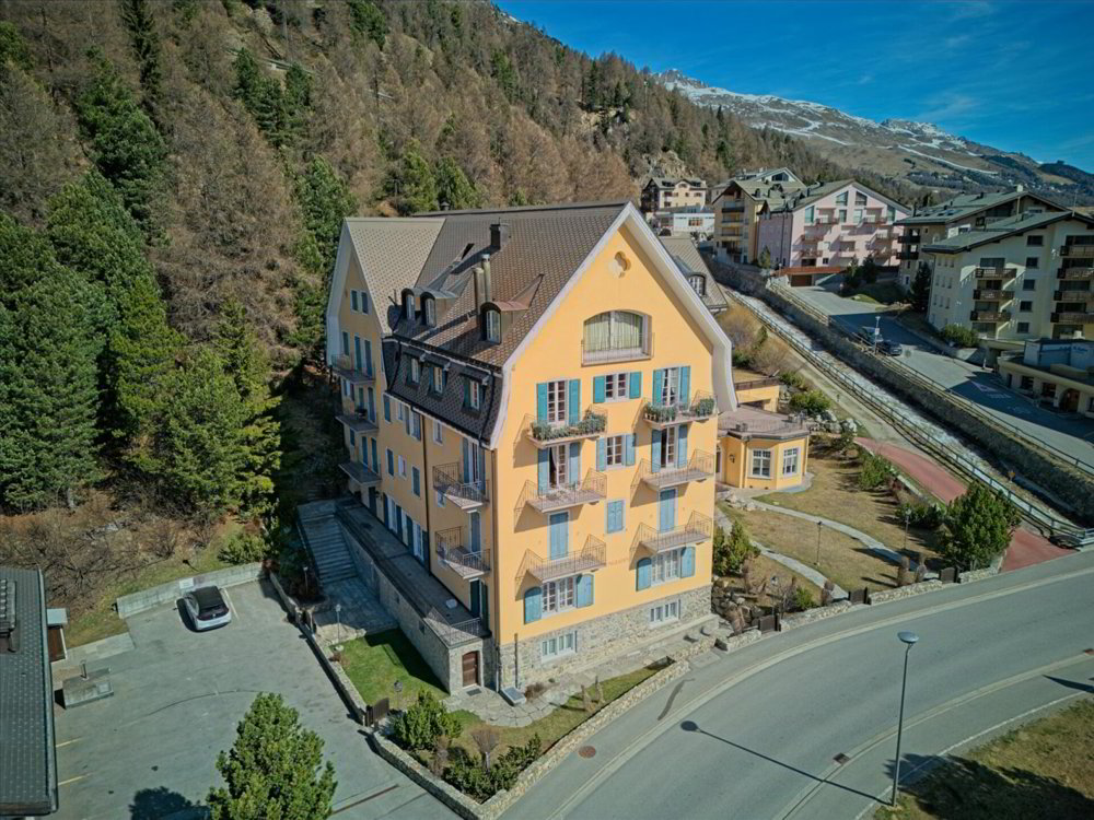 4.5 rooms 2048 for rent in Silvaplana - image 1/46
