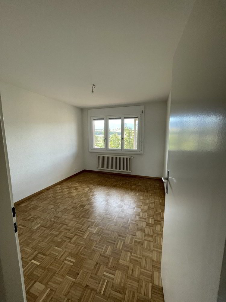 3 rooms Apartment for rent in Yverdon-les-Bains - image 1/4