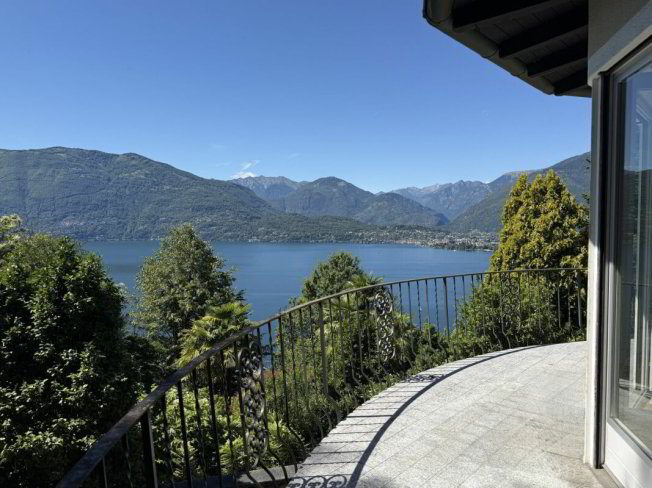 Casa di 5 locali in vendita a Gerra (Gambarogno) - immagine 1/1