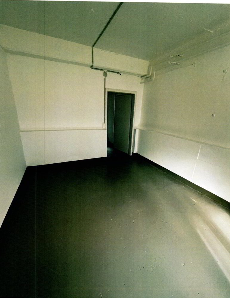 null Zimmer Büro zu vermieten in Mitlödi - Bild 1/2