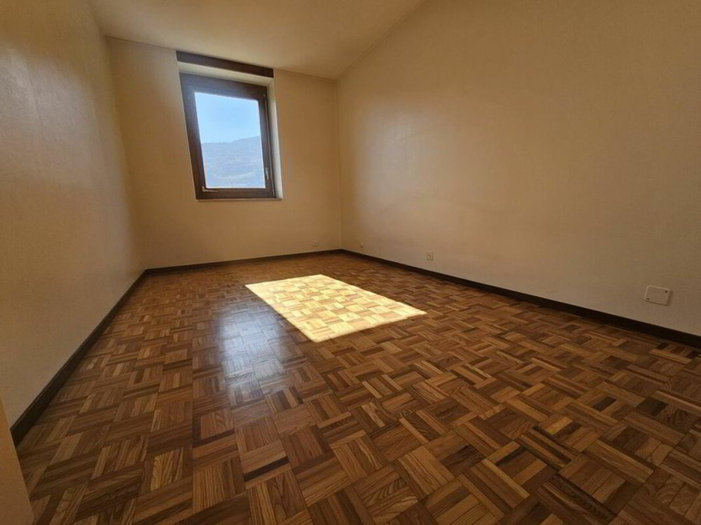 4 Zimmer Wohnung zum verkaufen in Sitten - Bild 1/12
