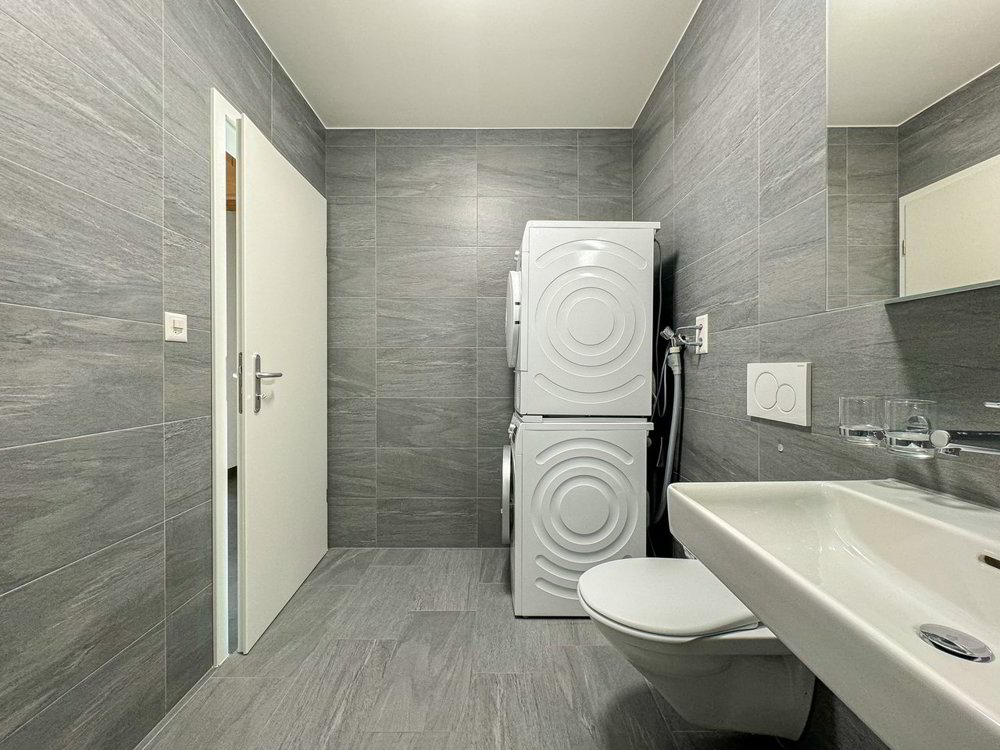 3 rooms Apartment for rent in Fleurier - image 1/13