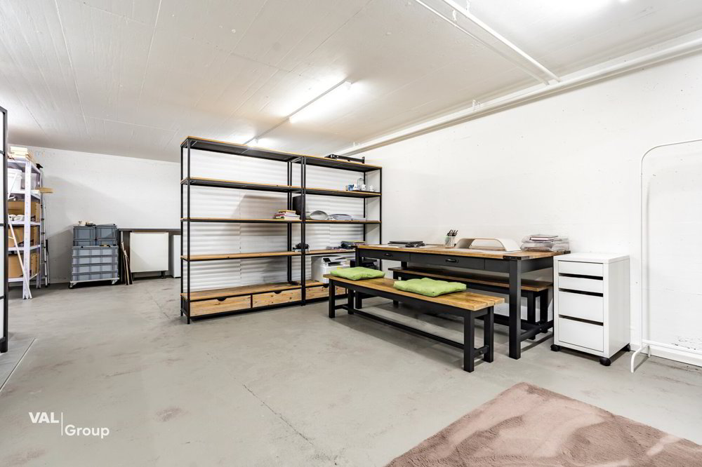 2 rooms Apartment to buy in Leukerbad - image 1/13