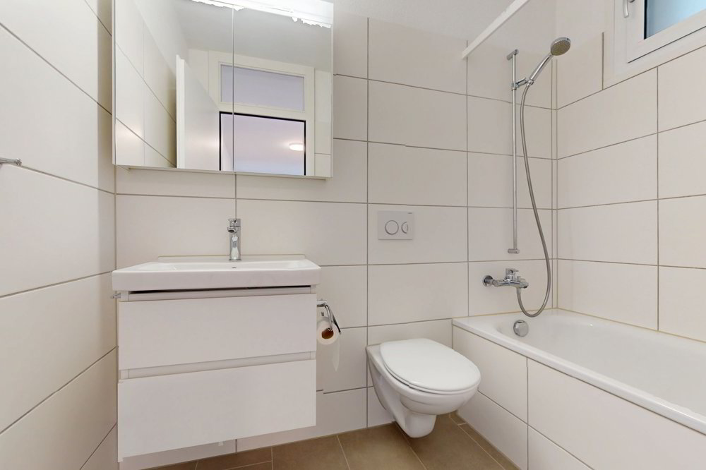 3 rooms Apartment for rent in Pratteln - image 1/8
