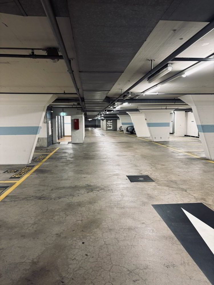 Parking, garage null pièces à louer à Baden - image 1/2