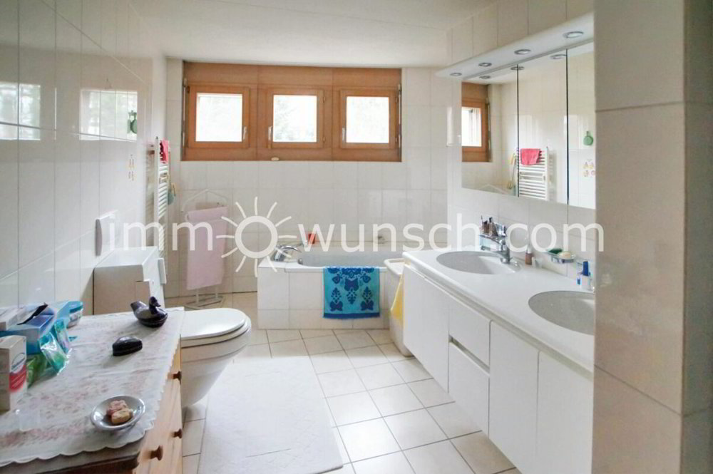 5 rooms Apartment to buy in Risch - image 1/7