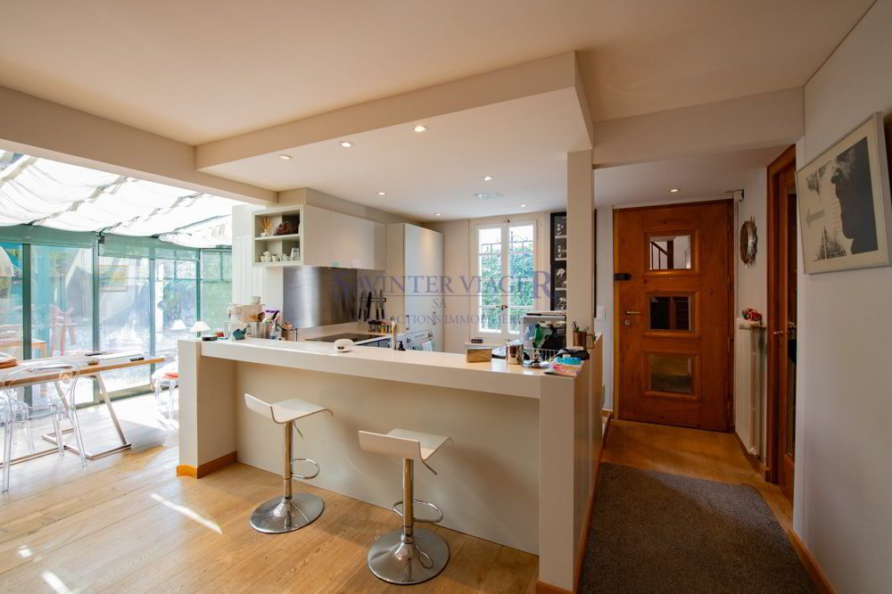 4 rooms House to buy in Vandoeuvres - image 1/11