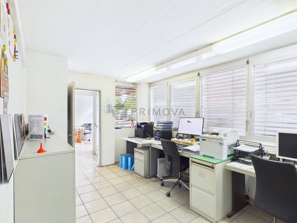 Ufficio & Commercio di null locali in vendita a Belp - immagine 1/12