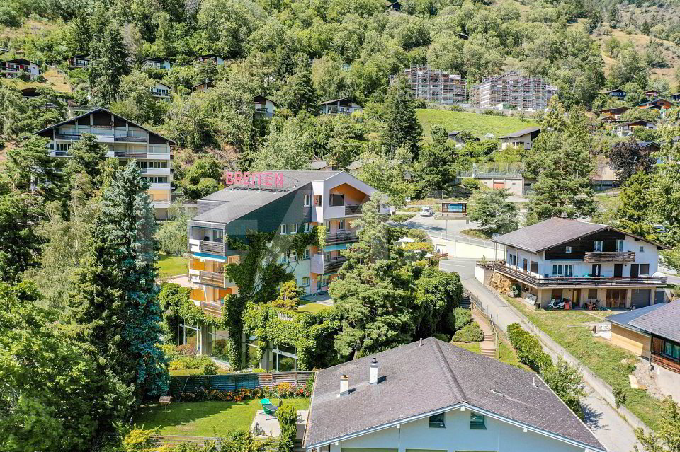 2.5 rooms Apartment to buy in Mörel - image 1/3