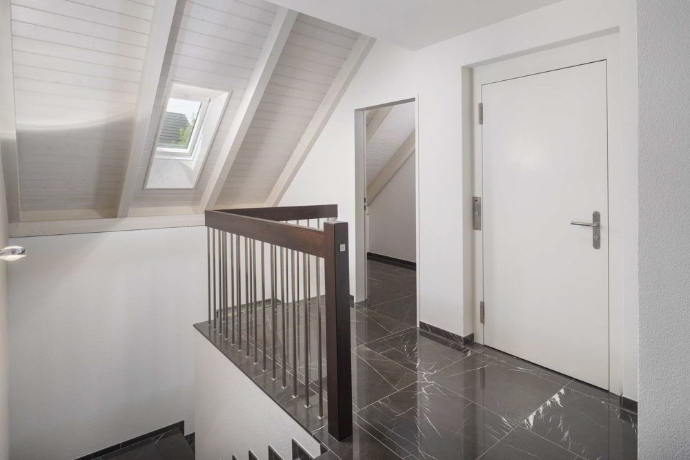 5 rooms Apartment to buy in Niederglatt ZH - image 1/13