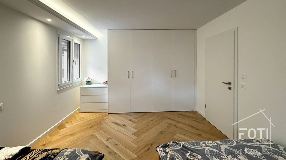 6 rooms House to buy in Evionnaz - image 1/13