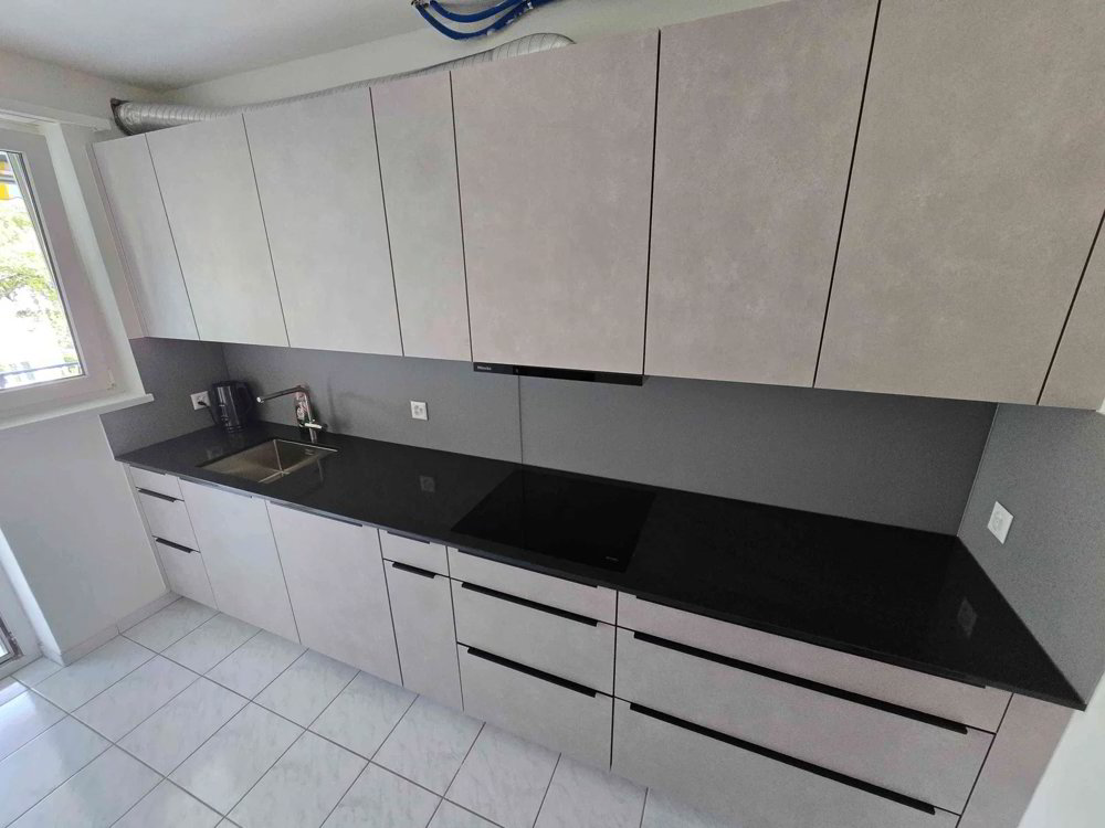3.5 rooms Apartment to buy in Binningen - image 1/12