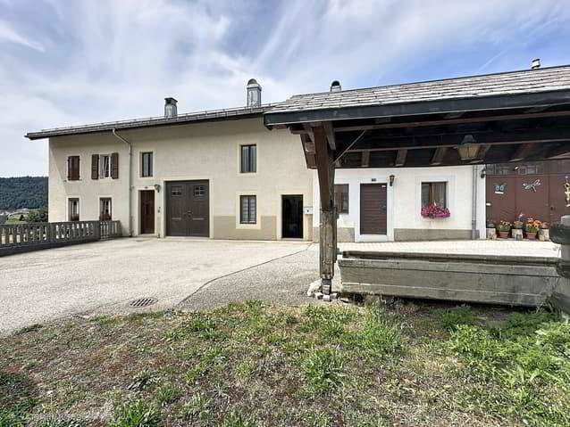 4.5 rooms House to buy in Le Brassus - image 1/12