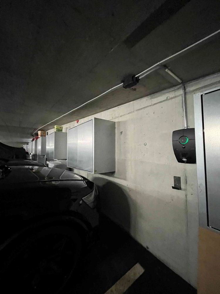 Parcheggio, garage di null locali in vendita a Givisiez - immagine 1/8