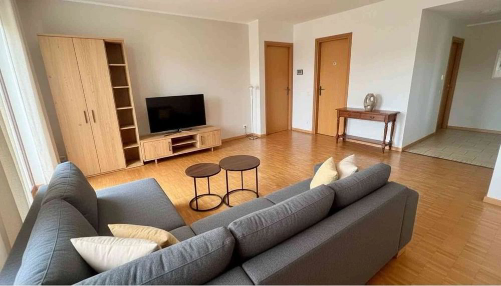 Exklusive und möblierte 2.5-Zimmer-Wohnung in ruhiger - Ansicht 3