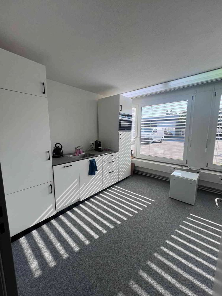 3.5 Zimmer Büro zu vermieten in Jona - Bild 1/4