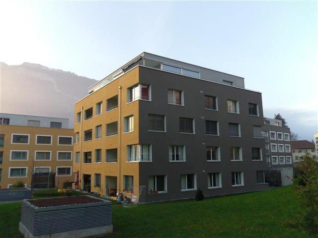 null rooms Car park, garage for rent in Coira - image 1/1