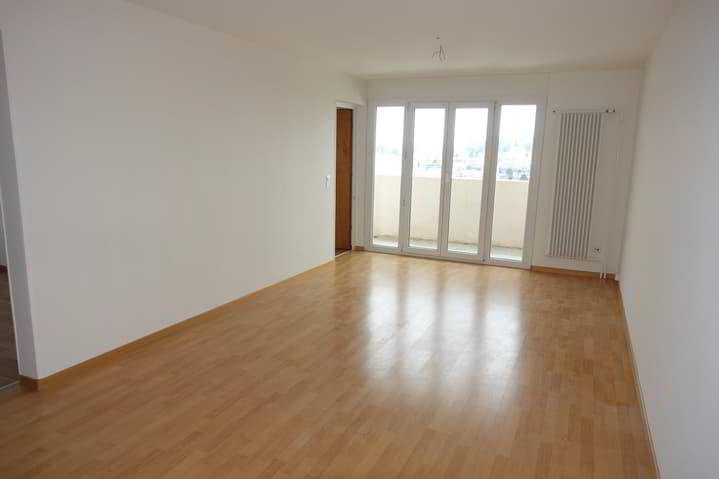 3 Zimmer Wohnung zu vermieten in La Chaux-de-Fonds - Bild 1/6