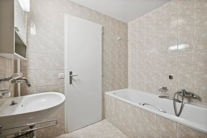 5 rooms Apartment for rent in Geneva - image 1/9