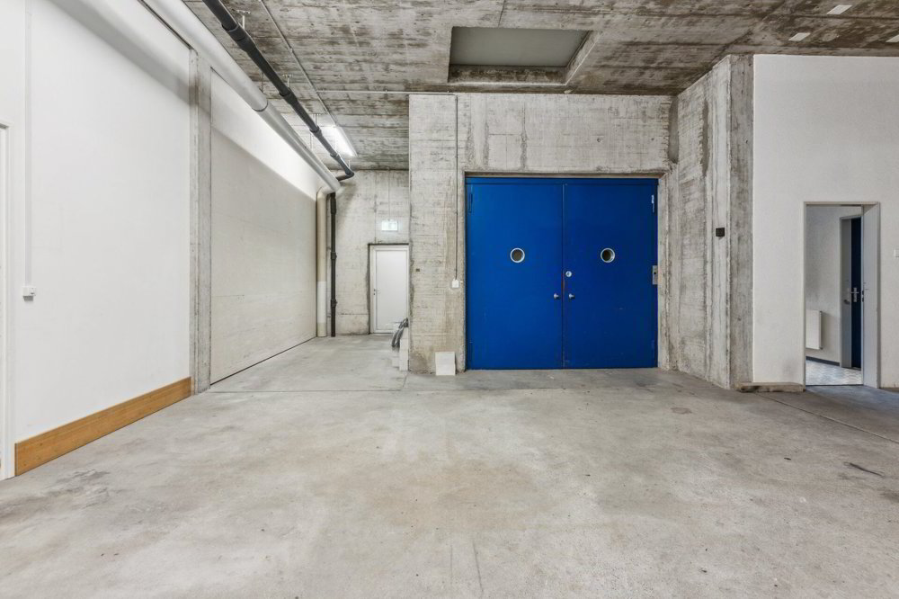 null rooms Office & Commercial for rent in Root - image 1/4