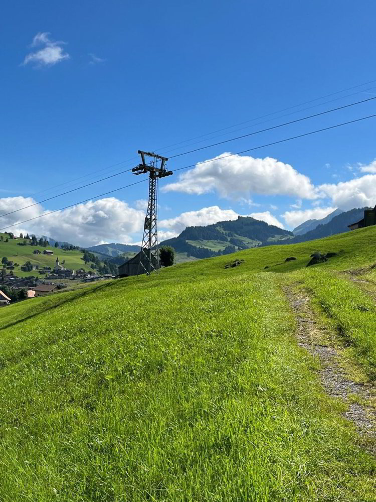 4 Zimmer 2048 zu vermieten in Oberiberg - Bild 1/8