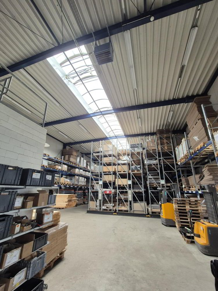 null rooms Office & Commercial for rent in Oensingen - image 1/7