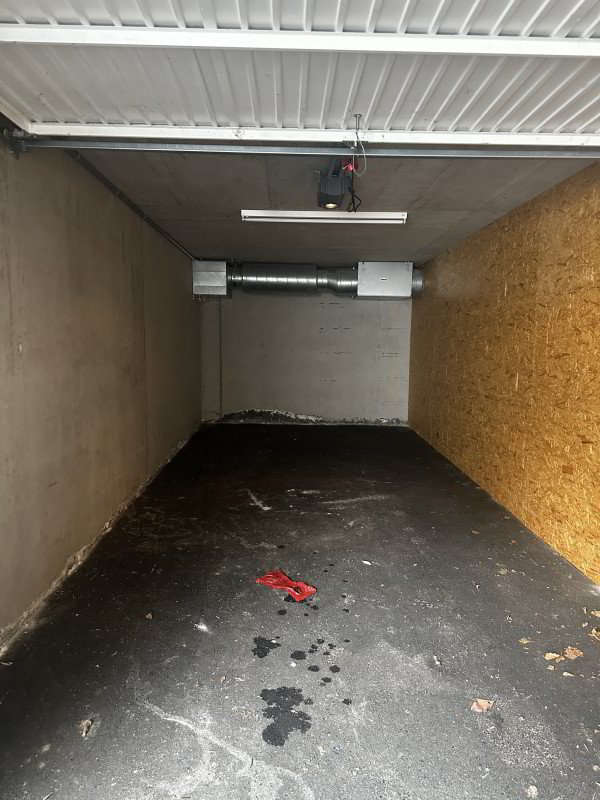 null rooms Car park, garage to buy in Martigny - image 1/3