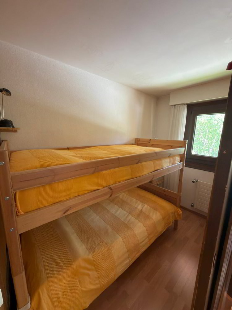 2 rooms Apartment to buy in Crans-Montana - image 1/10