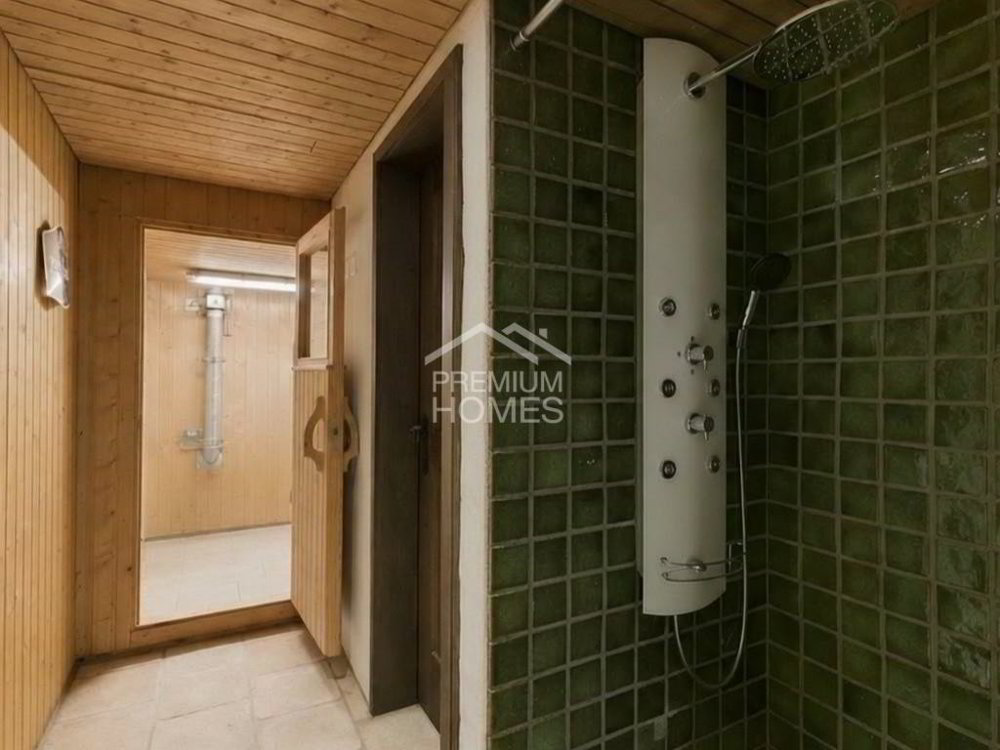 4 rooms House to buy in Schleinikon - image 1/13