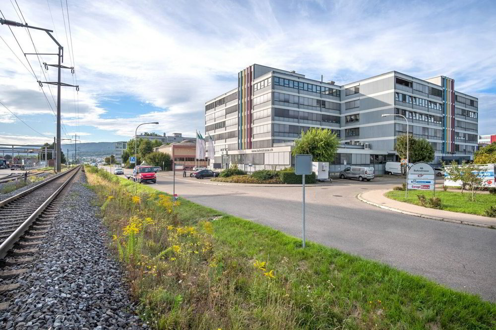 null rooms Office & Commercial for rent in Regensdorf - image 1/8