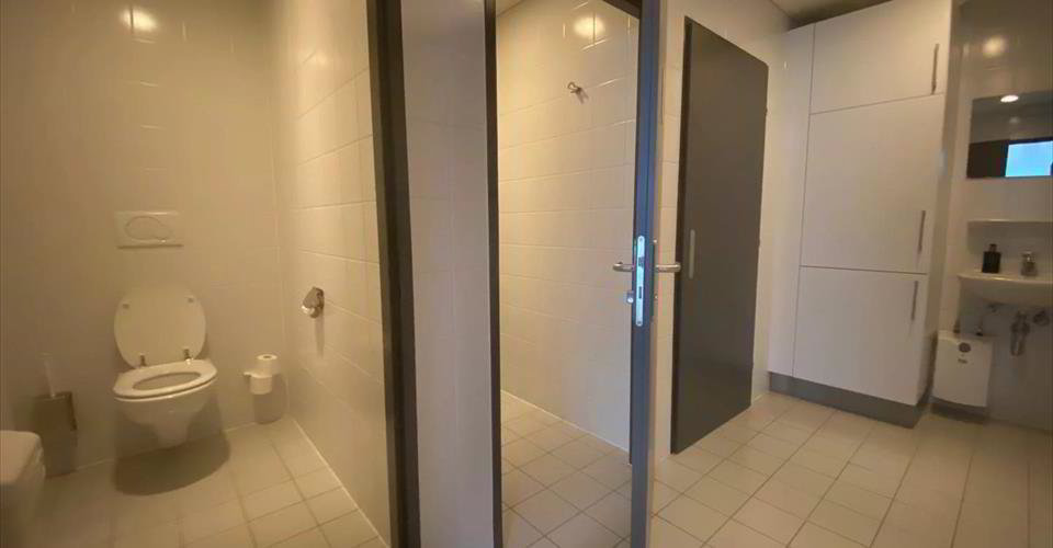 null rooms Office & Commercial for rent in Genf - image 1/7