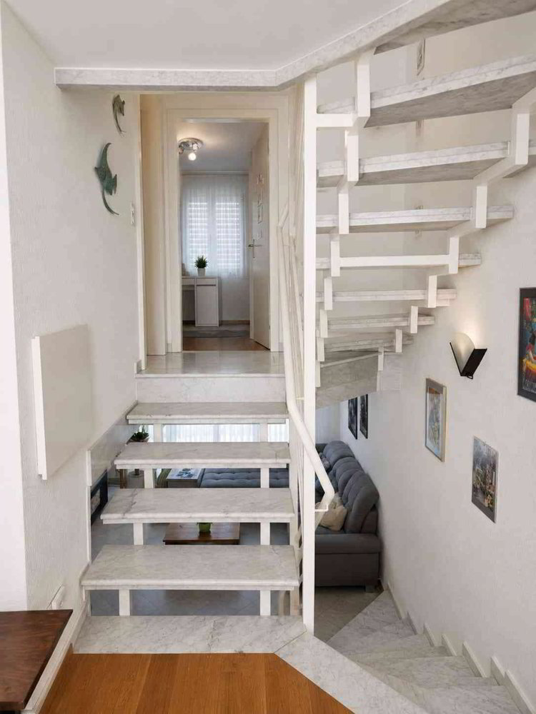6 Zimmer Haus zu vermieten in Allschwil - Bild 1/12