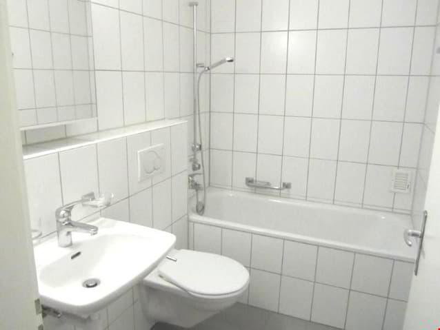 2.5 Zimmer Wohnung zu vermieten in Lengnau BE - Bild 1/7