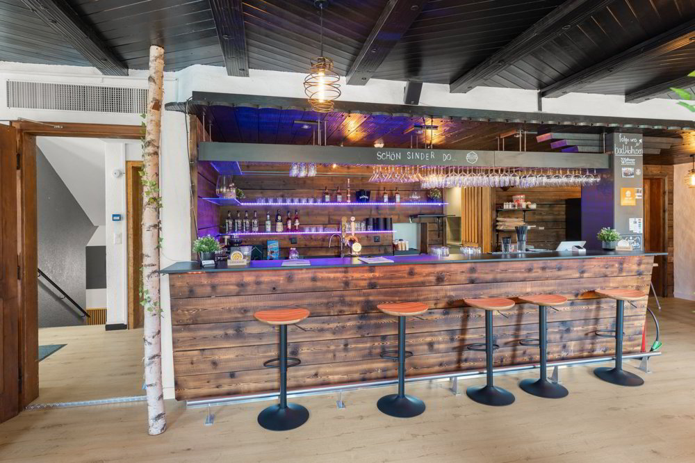 Restaurant mit Bar und Bowling wartet auf neues Leben - Ansicht 2