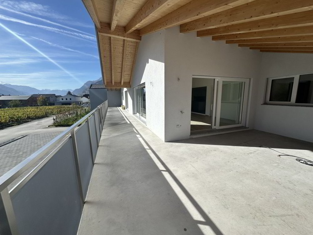 4 rooms Apartment to buy in Conthey - image 1/13