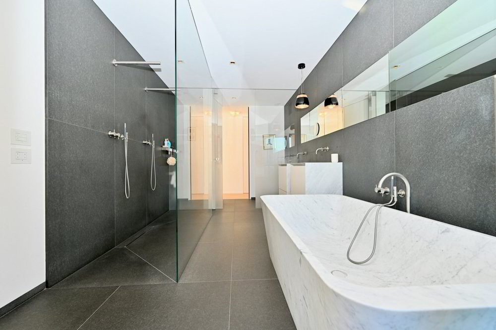6 rooms Apartment to buy in Minusio - image 1/13
