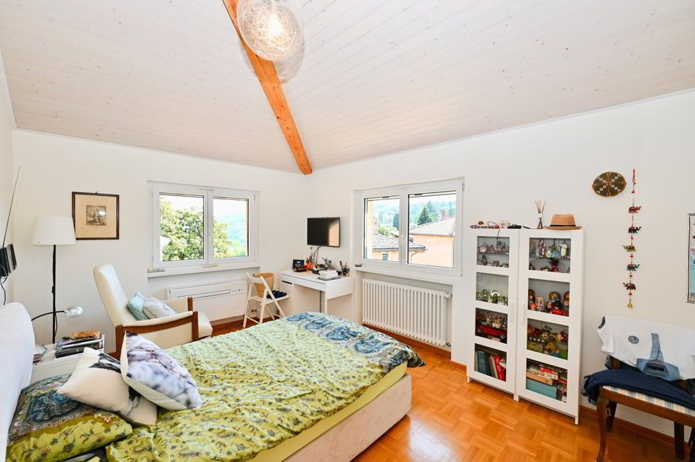 Casa di 8 locali in vendita a Gentilino - immagine 1/13